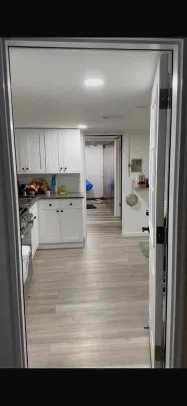 Private Accommodation - 1 Female