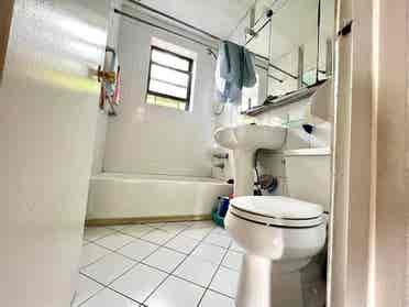 I'm Offering Room for Rent