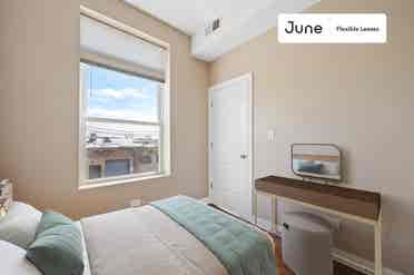 3 BR in Chicago