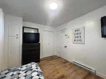 1 room for rent in shared space