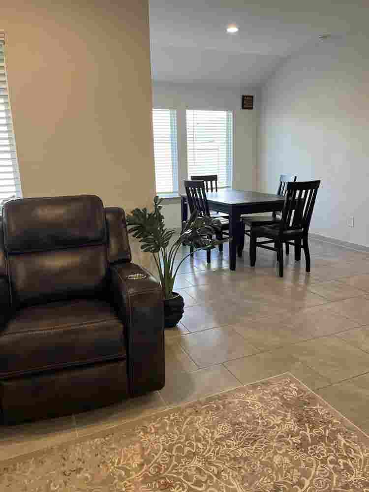 Female shared living  Katy TX