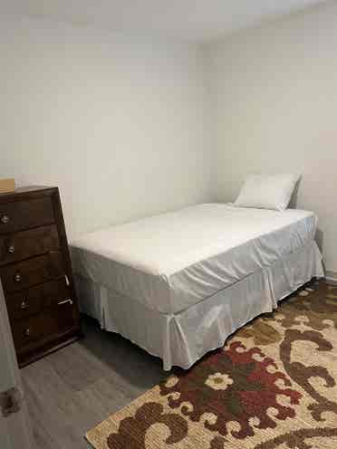Female shared living  Katy TX