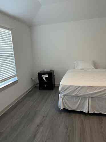 Female shared living  Katy TX