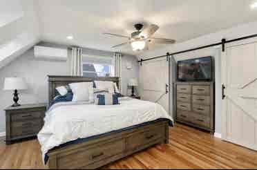 PRIVATE FLOOR & BATH in Mansfield