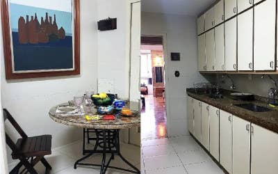 Room at Copacabana - artsy & cool