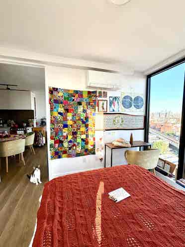 Seeking Mature Female Roomie