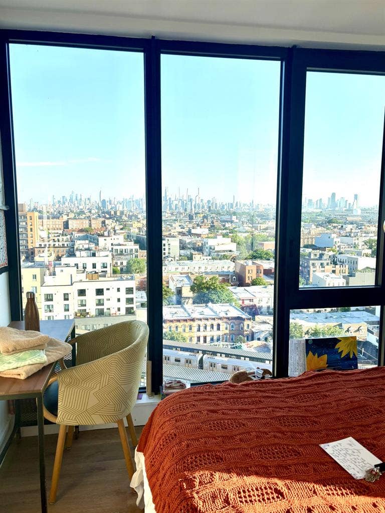 Seeking Mature Female Roomie