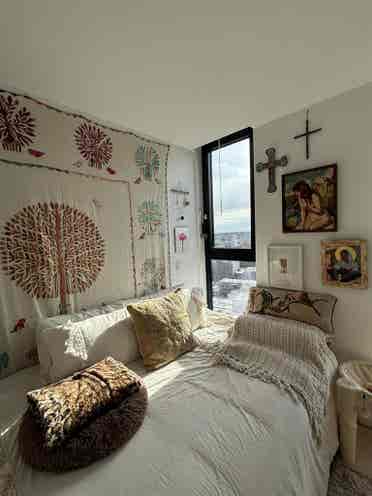 Seeking Mature Female Roomie