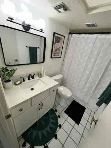 Looking for third roommate!