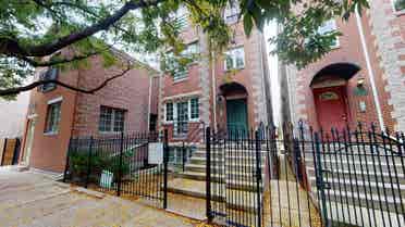 1 BR in Chicago