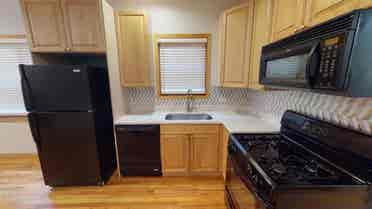 1 BR in Chicago