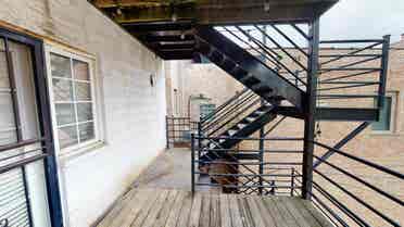 1 BR in Chicago