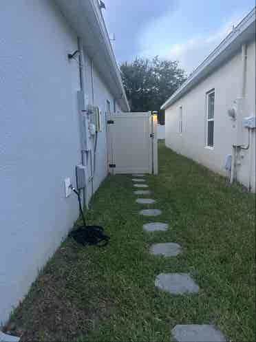 Studio private bathroom & entrance