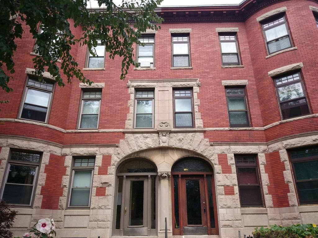Brookline Roommates Appt Bedrooms