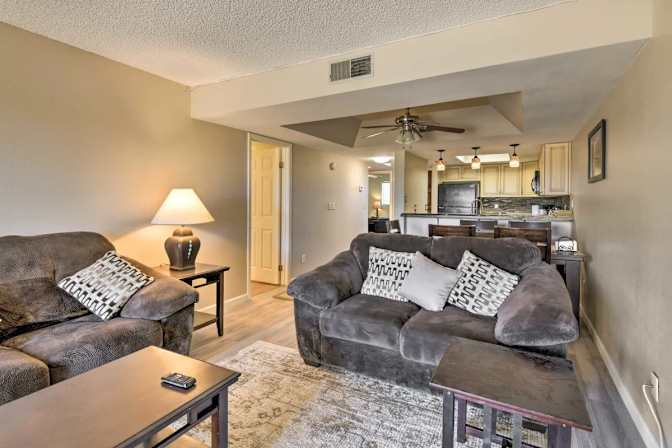 Room with Private Batheroom!