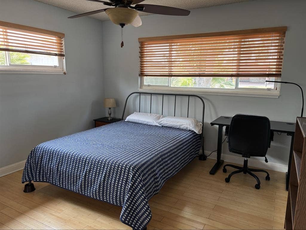 Room for rent for male