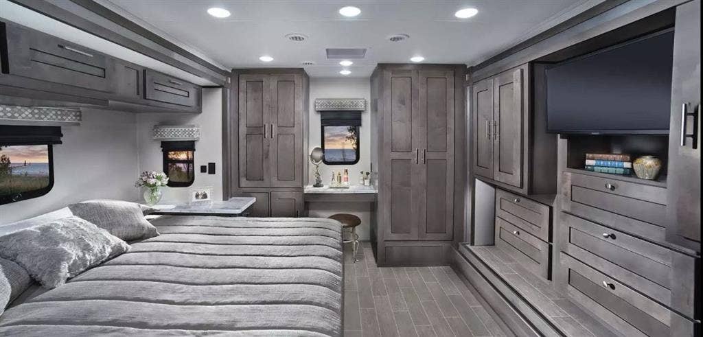 Tropical Paradise Luxury RV
