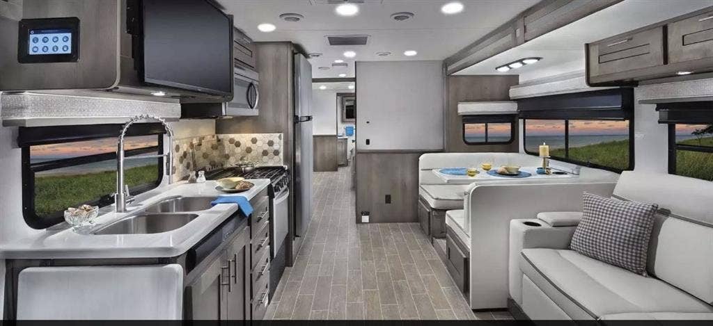 Tropical Paradise Luxury RV