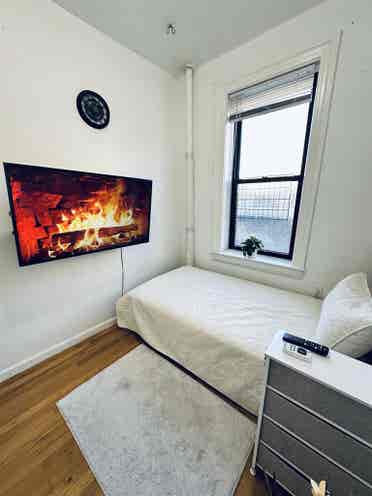 Amazing safe location Astoria