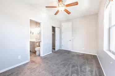 Central Phoenix home near Airport