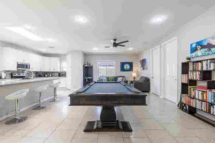 Central Phoenix home near Airport