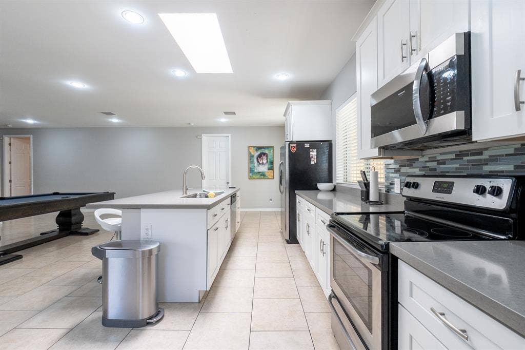 Central Phoenix home near Airport