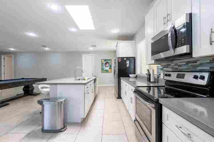 Central Phoenix home near Airport