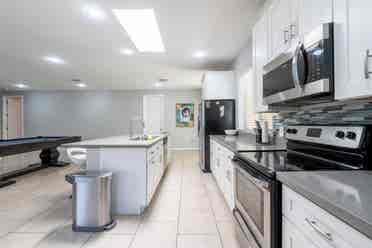 Central Phoenix home near Airport