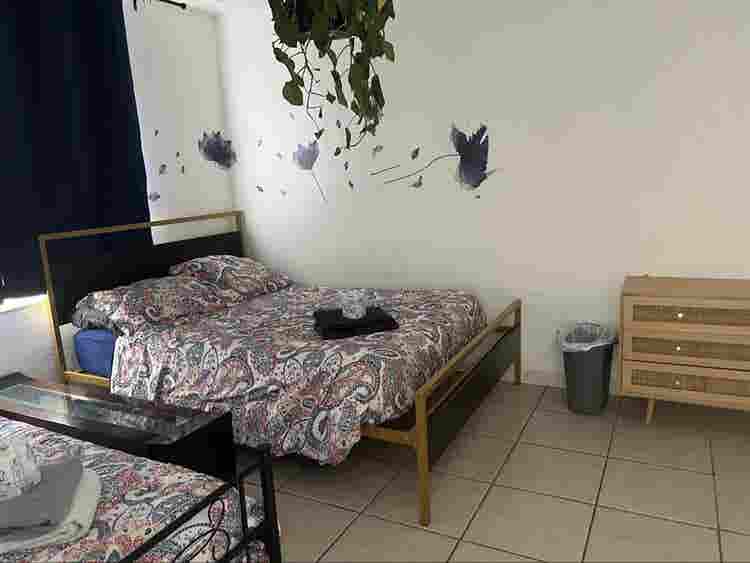 2 room guest house with laundry