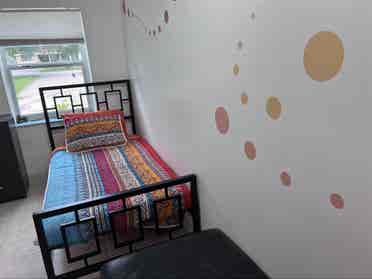 2 room guest house with laundry
