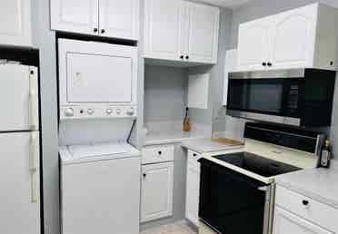 2 room guest house with laundry