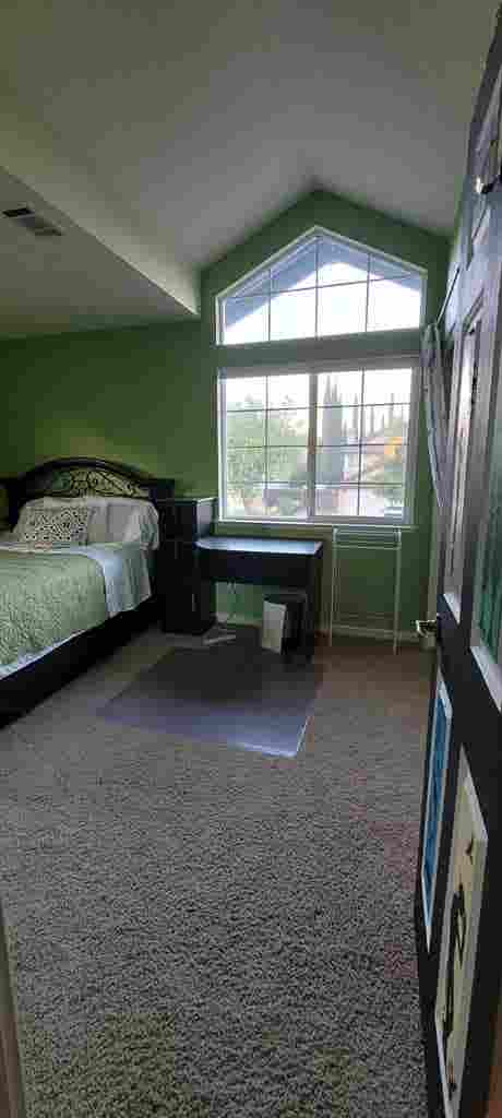 bed, 3 bath home