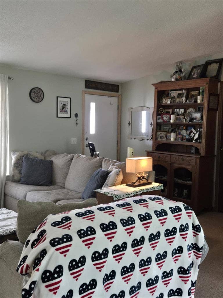 Room for rent with private bath rm