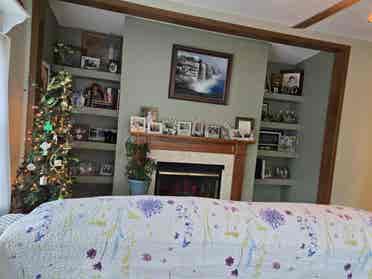 Room for rent with private bath rm