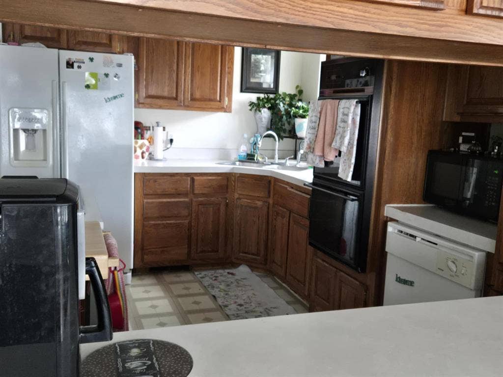 Room for rent with private bath rm