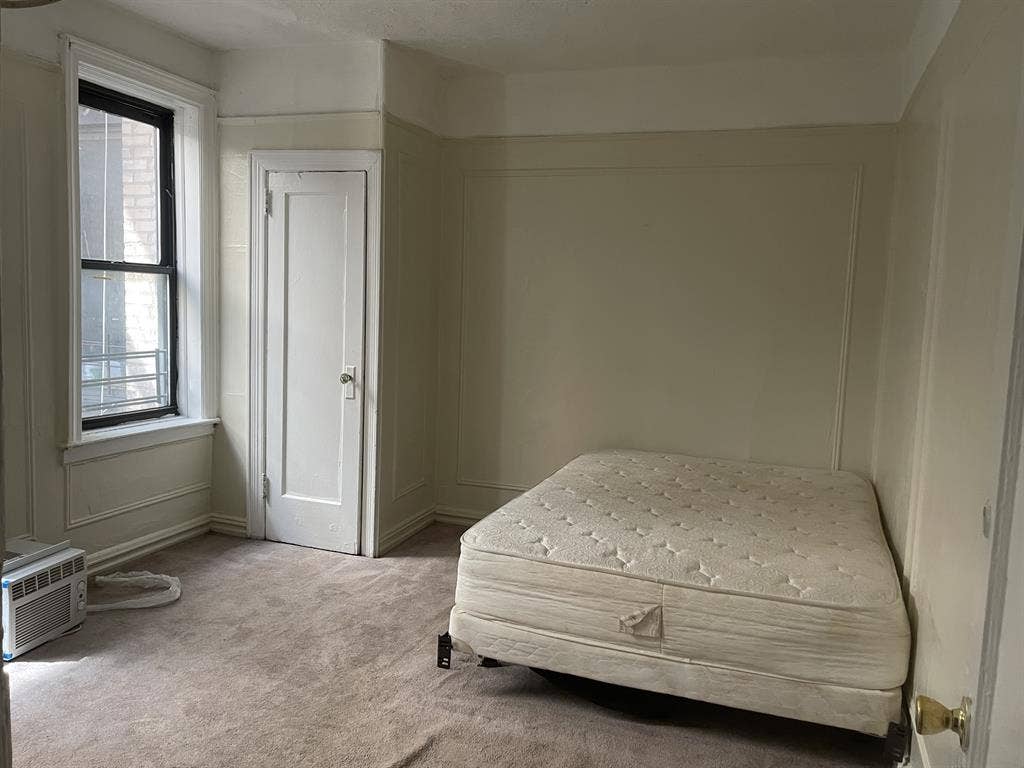 BR/1BA Apt. -Utilities Inc