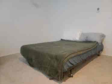 Quiet Room in bd apartment
