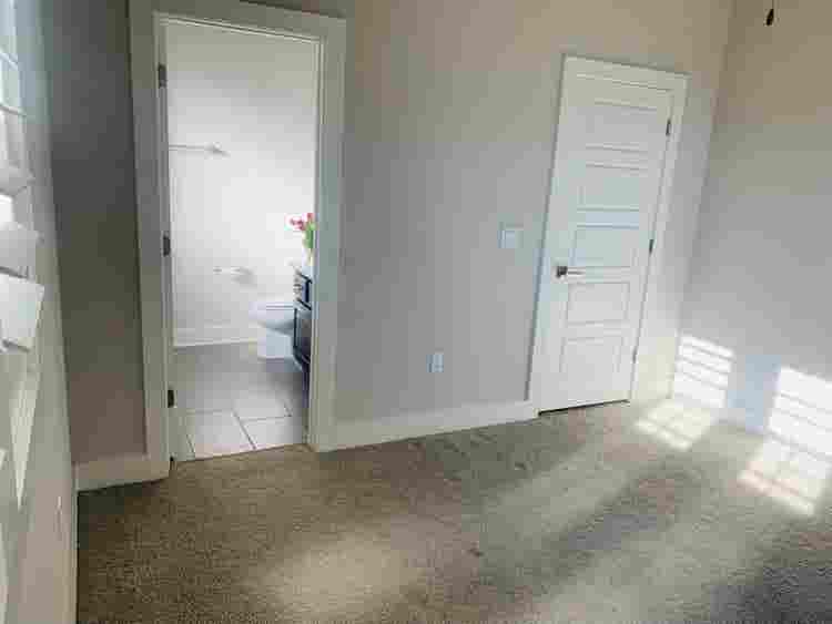 Females Only: Room at Circle C