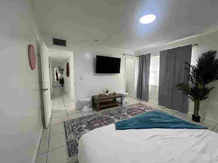 Furnished Apartment pool access
