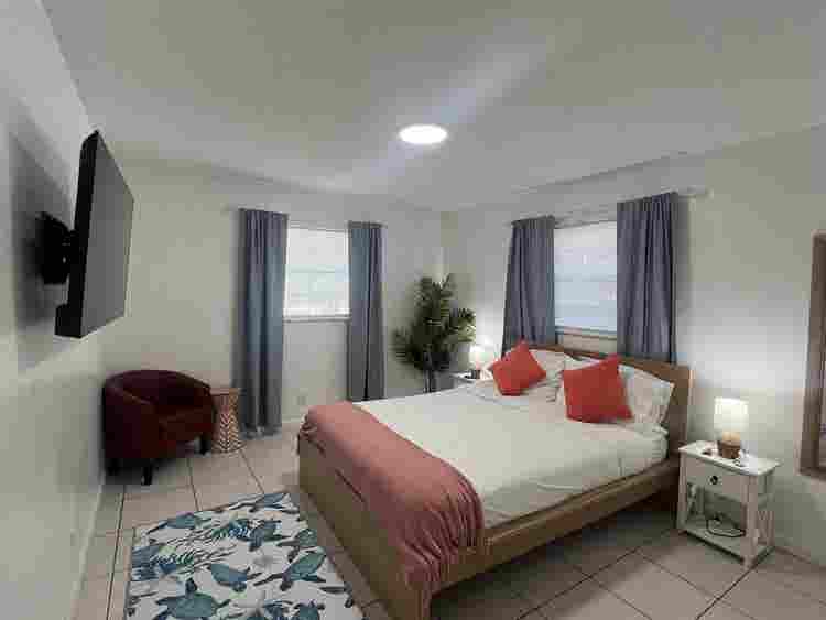 Furnished Apartment pool access