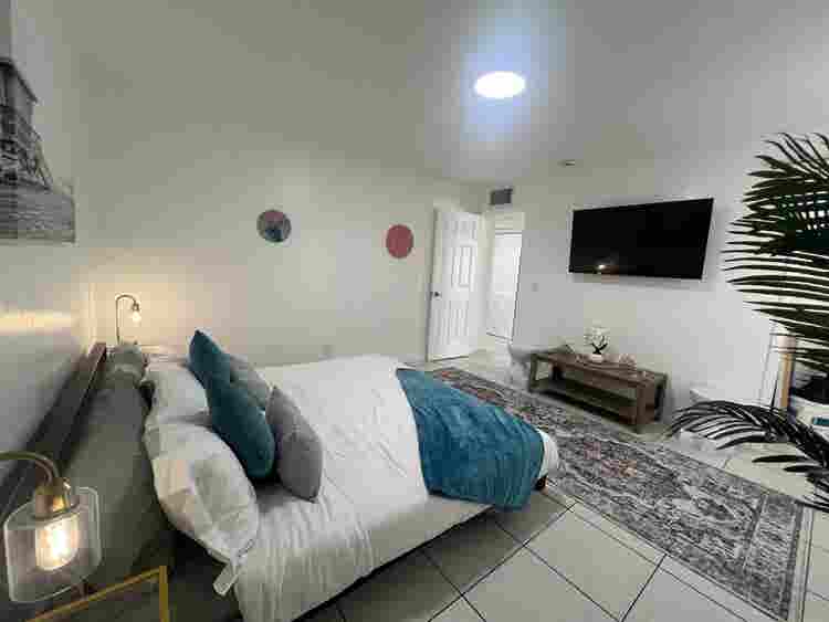 Furnished Apartment pool access