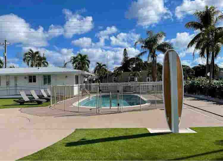 Furnished Apartment pool access