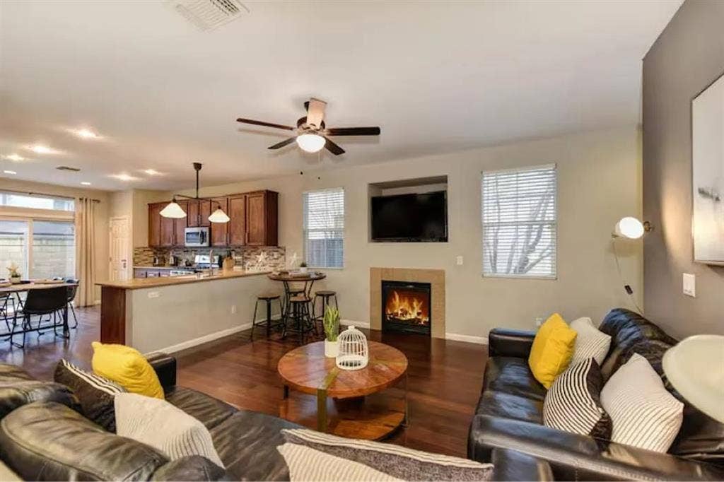 Furnished Master bedroom in Natomas