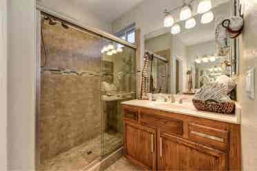 Furnished Master bedroom in Natomas