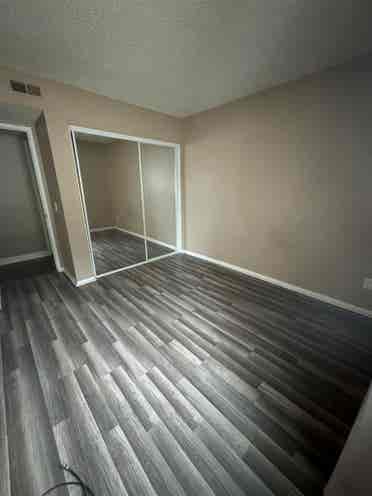 2 rooms for rent in 3 bedroom house