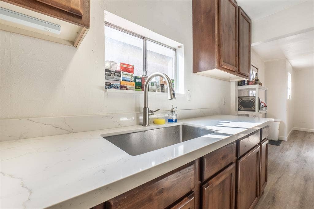 Private Room in Central Phoenix