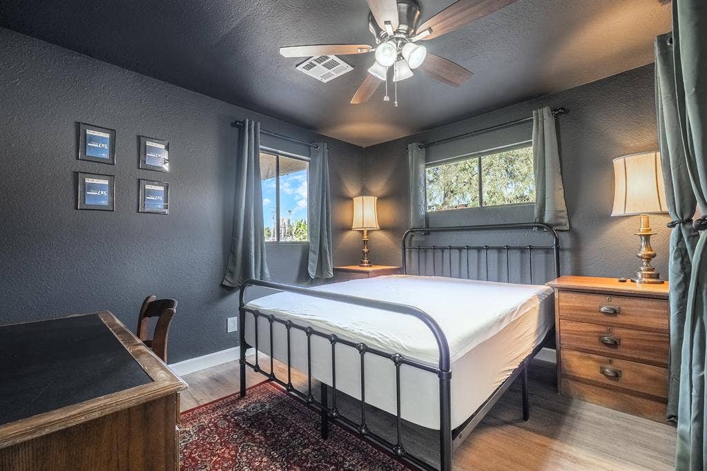 Private Room in Central Phoenix