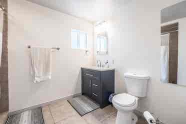 Private Room in Central Phoenix