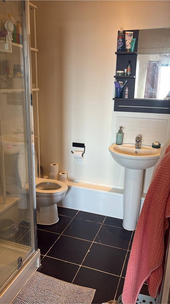 Double en-suite available