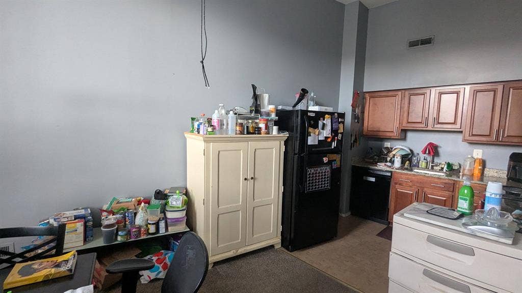 Two Available Rooms in Little Italy